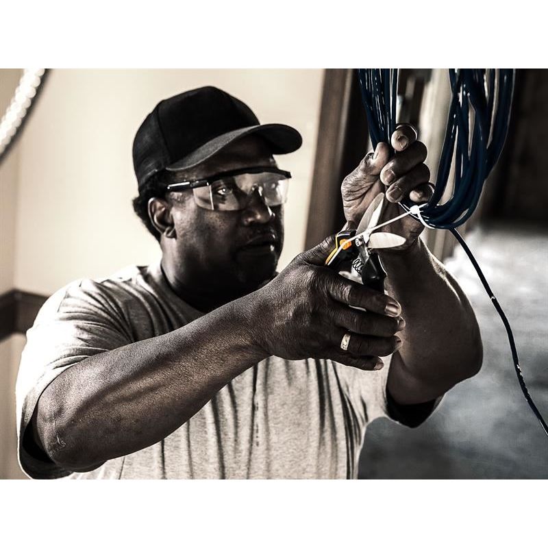 Fiskars PowerArc™ Heavy-Duty Utility Snips Fiskars - RockBottom Northampton