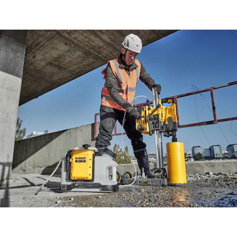 Dewalt Power Tools DCE6820N XR Water Tank 18V Bare Unit DeWALT Power Tools - RockBottom Northampton