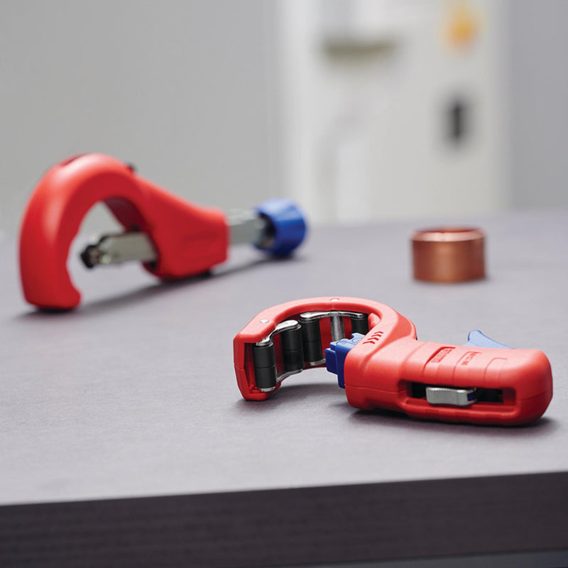 Draper 26092 KNIPEX 90 31 03 BK TubiX® XL Pipe Cutter, 260mm