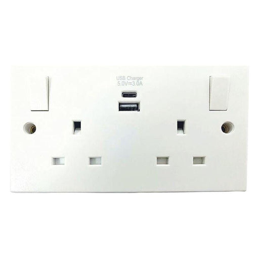 Dencon Switched Socket 2-Gang + 2 USB A/C Ports 13A Dencon - RockBottom Northampton