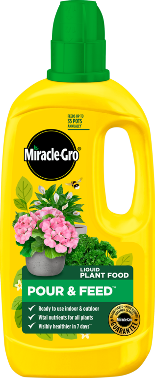 Miracle-Gro® Pour & Feed 1L