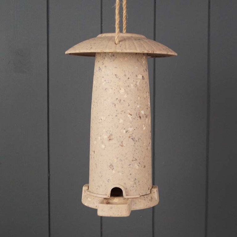 Earthy Sustainable Seed Feeder Nut