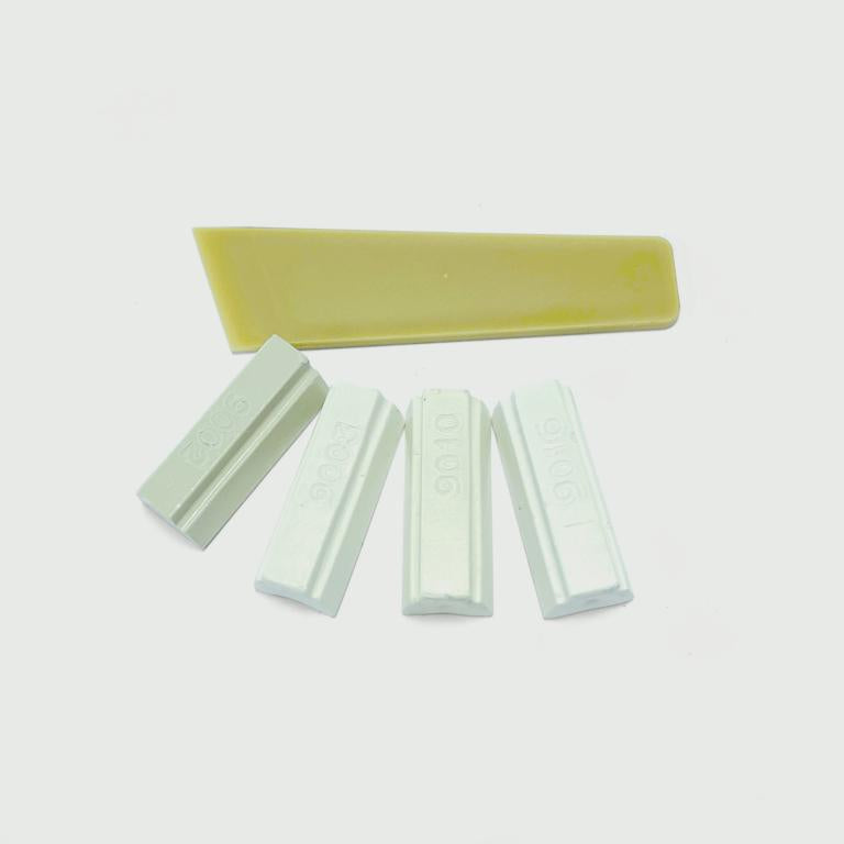Briwax Wax Filler Sticks White