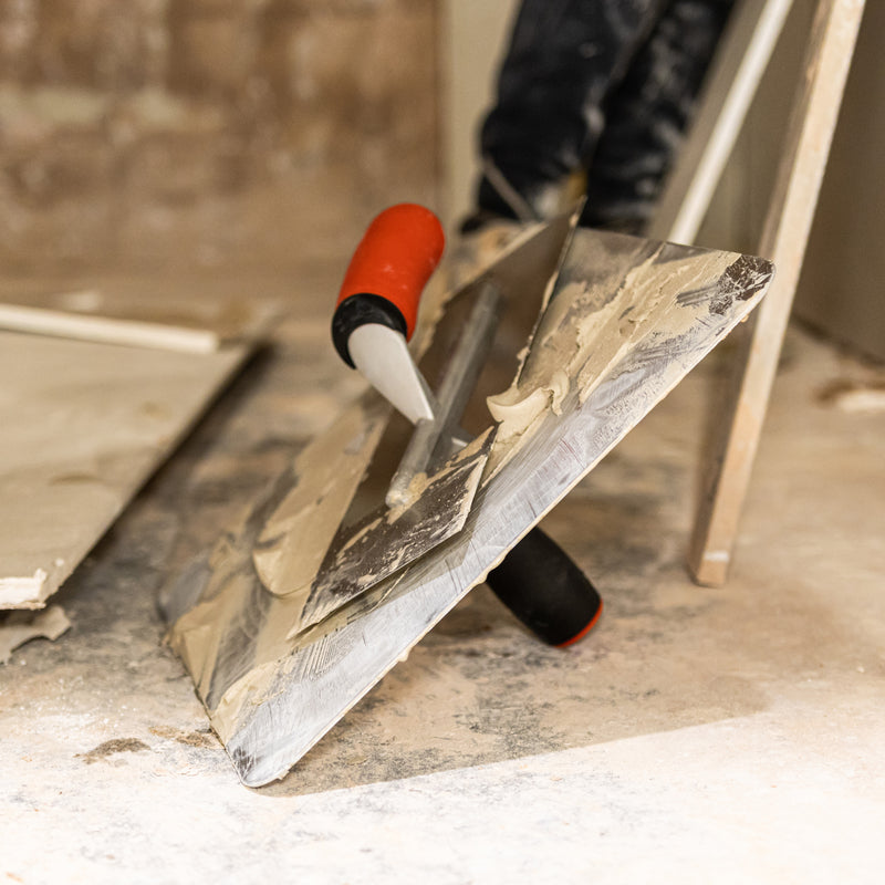 TIMCO Aluminium Hawk, Premium Plasterers Hawk, Heavy Duty but Lightweight Aluminium with Soft-Grip Handle
