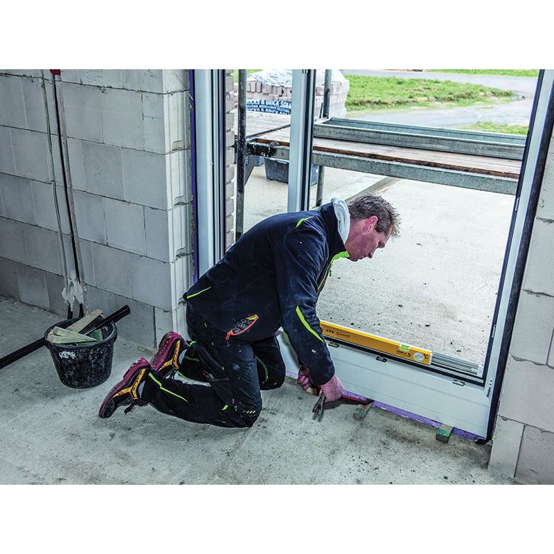 Stabila 80T Telescopic Spirit Level 2 Vials 63-105cm Stabila - RockBottom Nothampton