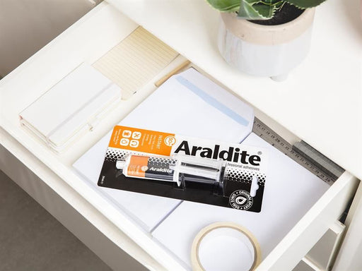 Araldite Instant Epoxy Syringe 24ml Araldite� - RockBottom Northampton 