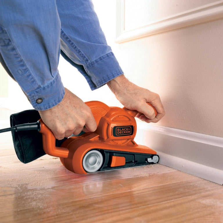Black & Decker 720W 75mm x 457mm Belt Sander