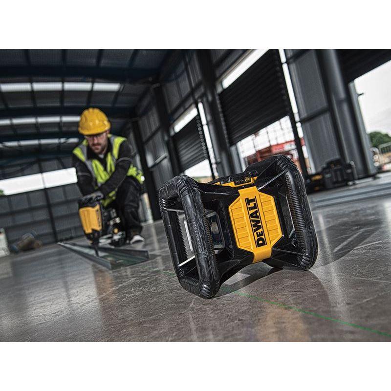 Dewalt Power Tools DCE079D1G Green Rotary Laser Kit 18V 1 x 2.0Ah Li-ion DeWALT Power Tools - RockBottom Northampton