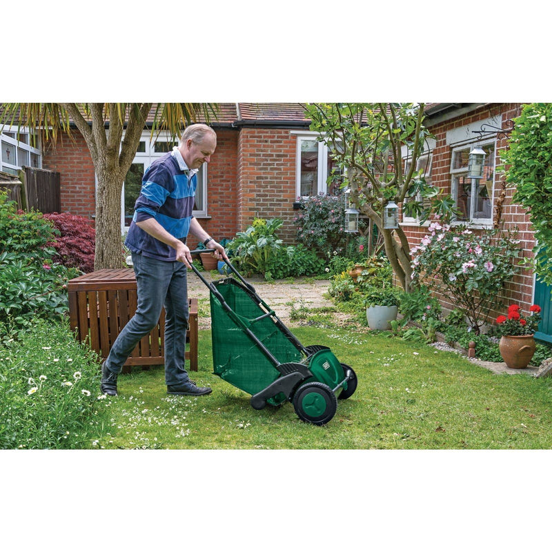Draper Garden Sweeper, 21" 82754 Draper - Town Tools 