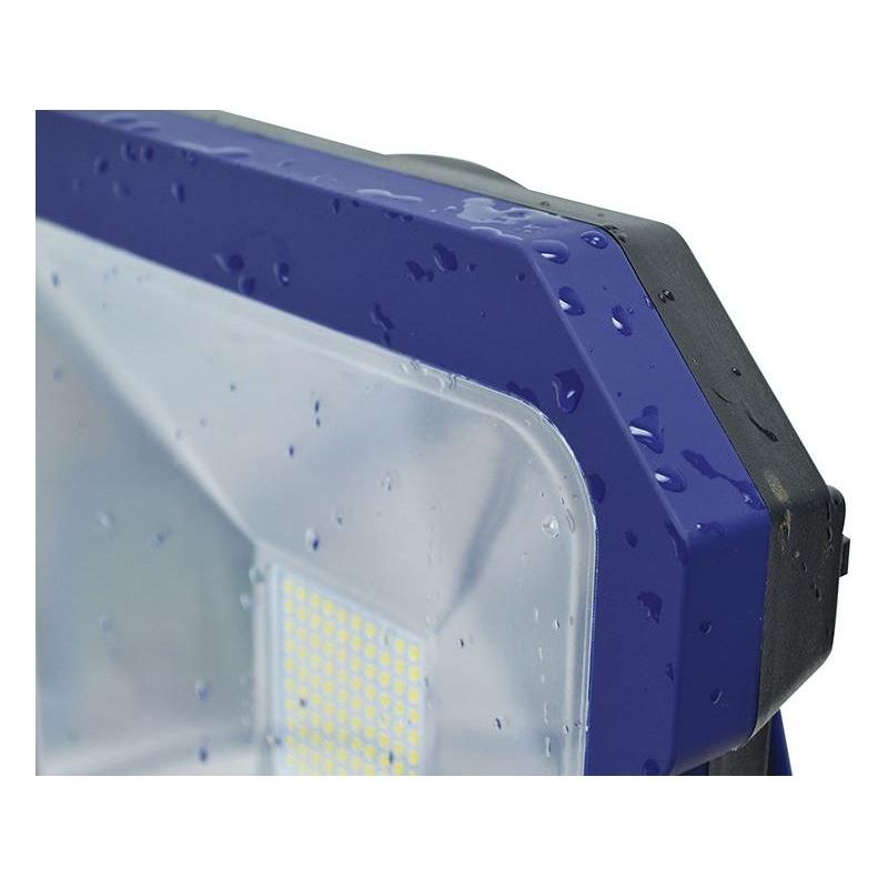 Faithfull Power Plus SMD LED Task Light with Power Take Off 20W 240V Faithfull Power Plus - RockBottom Northampton
