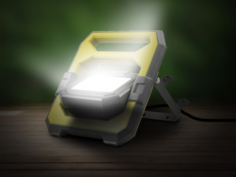 Professional LED Work Light 3000 lumens 110V