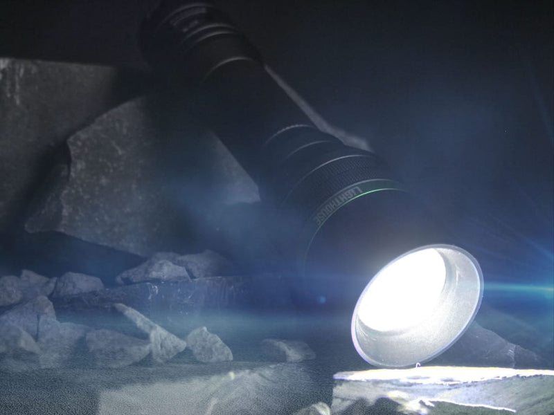 Rechargeable Focus Torch 2000 lumens