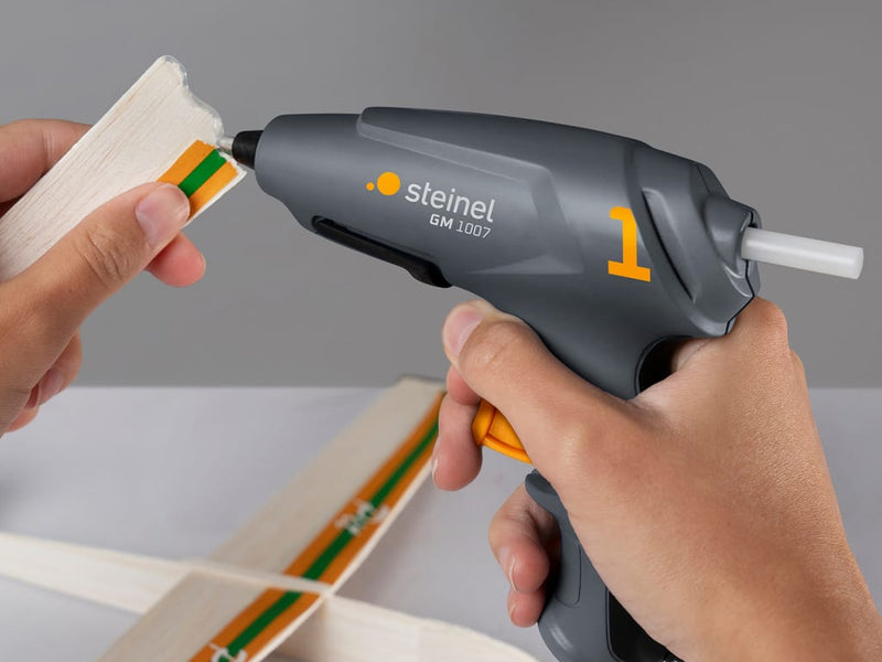 Crystal Glue Sticks Ø7mm Crystal 96g (Pack 16)
