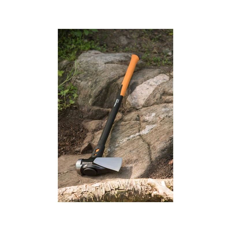 Fiskars IsoCore Builder's Axe Fiskars - RockBottom Northampton