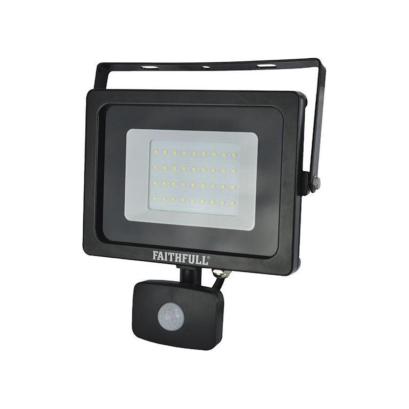 Faithfull Power Plus SMD LED Security Light with PIR 30W 2400 lumen 240V Faithfull Power Plus - RockBottom Northampton