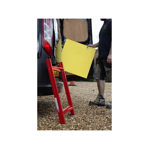 Red Gorilla Versatile™ Stand Red Gorilla - RockBottom Nothampton