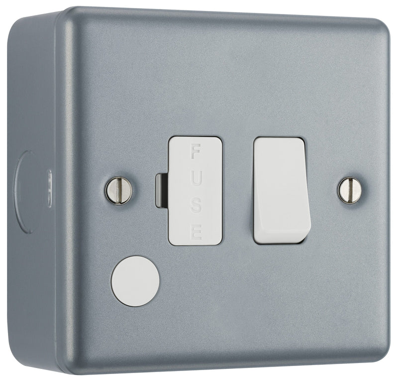 BG Electrical Metal Clad - Switched and fused with optional flex outlet