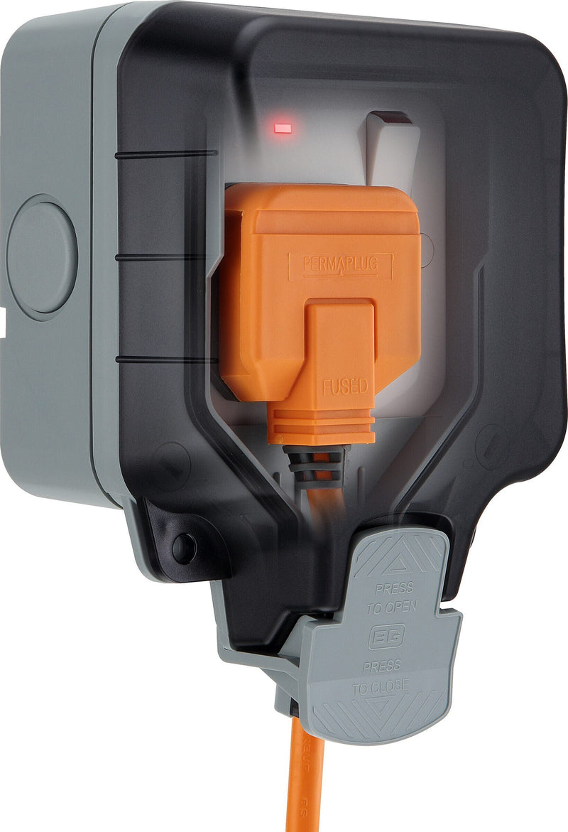 BG Electrical Weatherproof Storm - Single, switched, IP66
