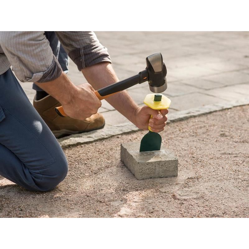 Fiskars IsoCore Club Hammer 1.3kg (3 lb) Fiskars - RockBottom Northampton