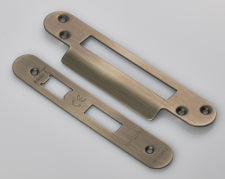 Forend Strike & Fixings - Bas/Ess/Lss - Radius - Antique Brass