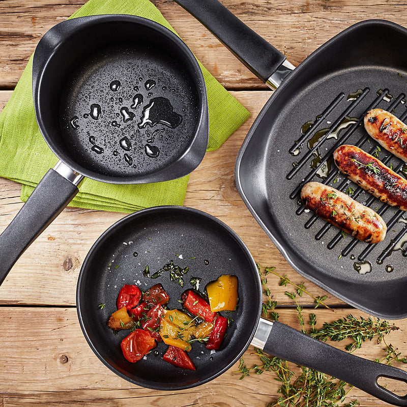 Judge Vista Draining Non-Stick Milk Pan 14cm / 1L - Silver