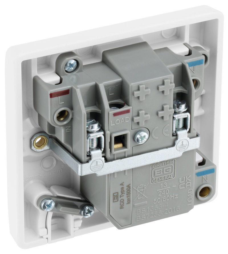 BG Electrical 800 Series - Fused unswitched,with Type A RCD and flex outlet