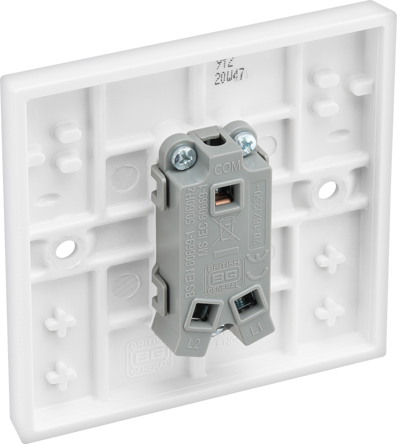 BG Electrical 900 Series - Single, 2 way switch