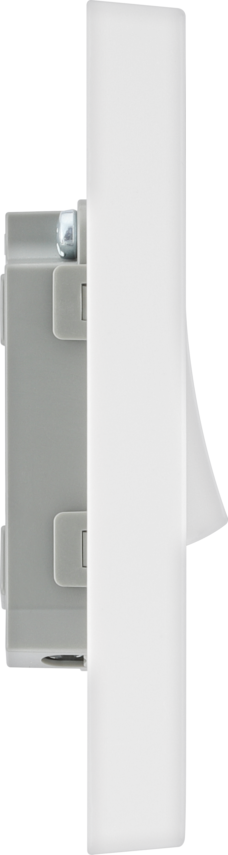 BG Electrical 900 Series - Single, 2 way switch
