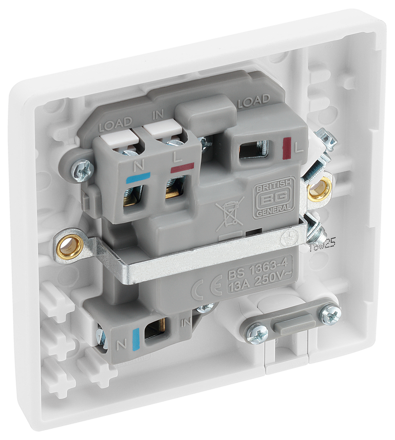 BG Electrical 800 Series - Switched and fused with indicator and flex outlet