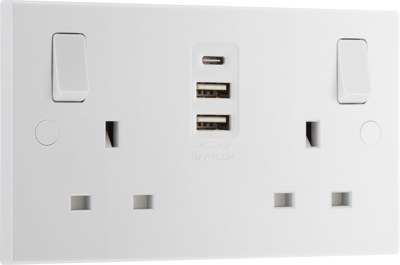 BG Electrical 900 Series - Double switched single pole, with 2 x USB A + 1 x USB C (15W)