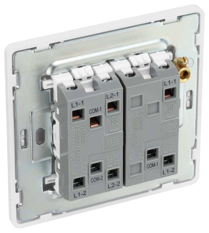BG Electrical Evolve Pearlescent White - Triple, 2 way switch, edge rocker