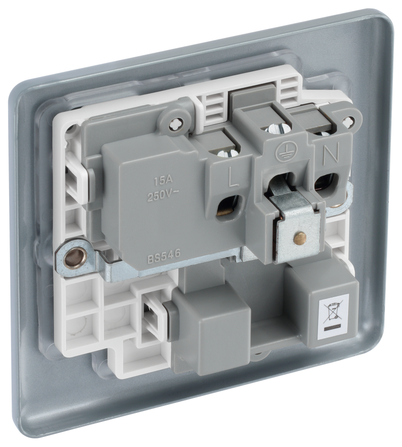 BG Electrical Metal Clad - 15A, single, switched, round pin
