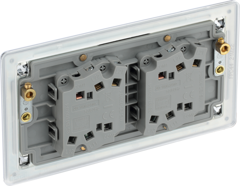 BG Electrical Flatplate Screwless Polished Chrome - Quadruple, 2 way switch