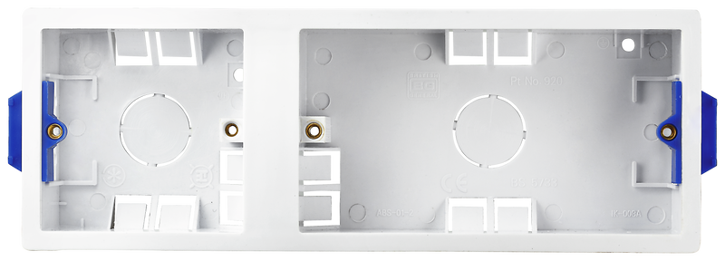 BG Electrical Contractor - Triple Dry Lining Box, 35mm