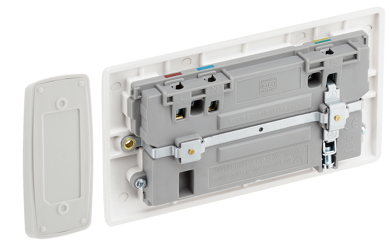 BG Electrical 800 Series - Double, switched, single pole, with door chime