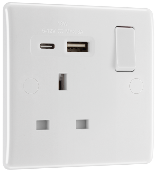 BG Electrical 800 Series - Single, switched, single pole, with 1 x USB A + 1 x USB C