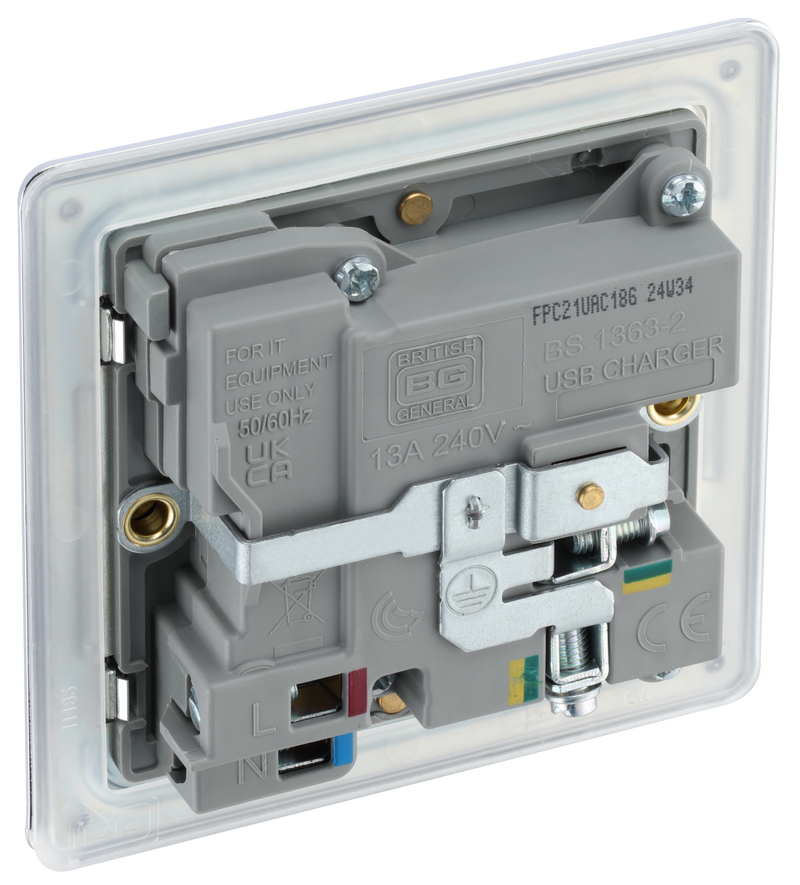 BG Electrical Flatplate Screwless Polished Chrome - Single, switched, single pole, with 1 x USB A + 1 x USB C