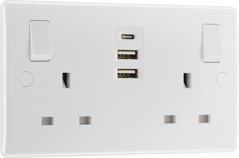 BG Electrical 800 Series - Double switched single pole, with 2 x USB A + 1 x USB C (15W)