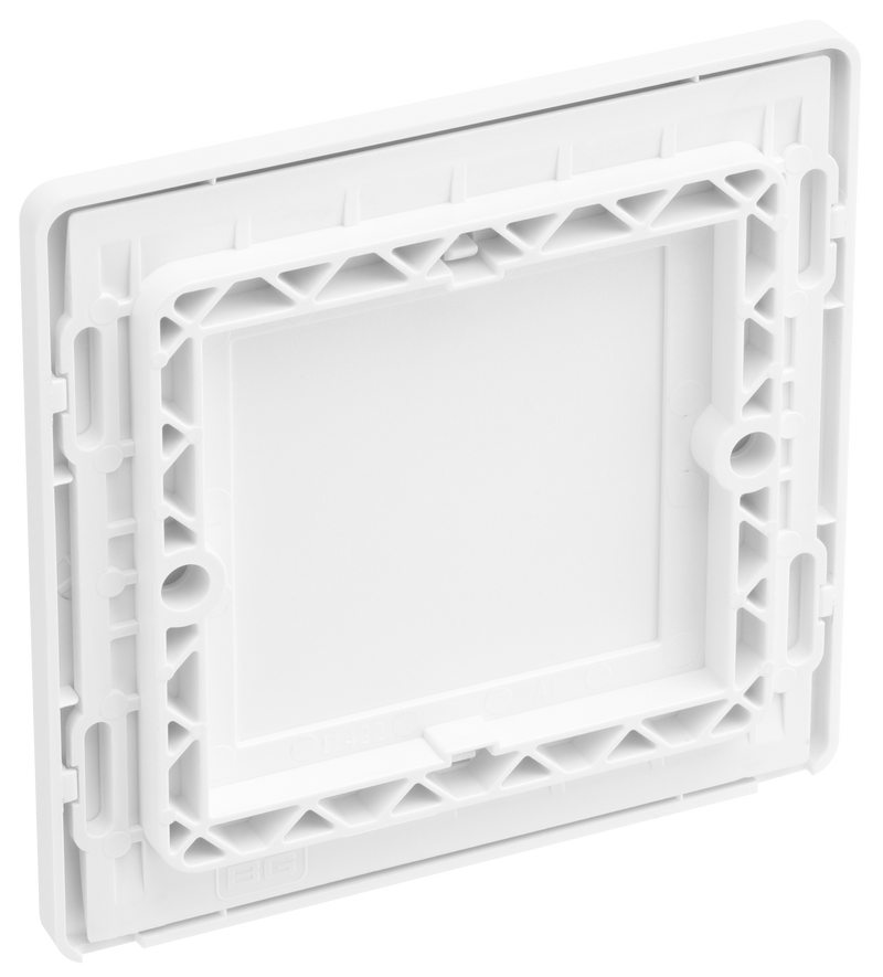 BG Electrical Evolve Pearlescent White - Single, blank plate