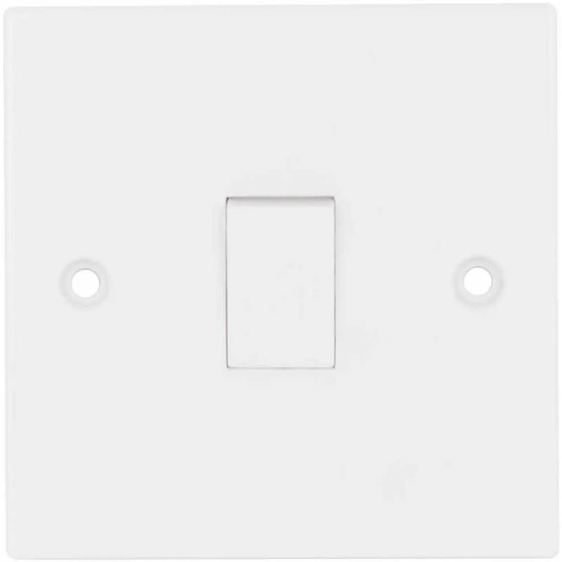 Status 1 Gang Switched Socket