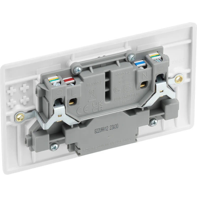 BG Electrical 800 Series - Double switched single pole, with 2 x USB A (12W)