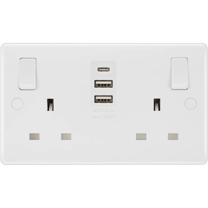 BG Electrical 800 Series - Double switched single pole, with 2 x USB A + 1 x USB C (15W)