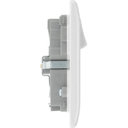 BG Electrical 800 Series - Double switched single pole, with 2 x USB A + 1 x USB C (15W)