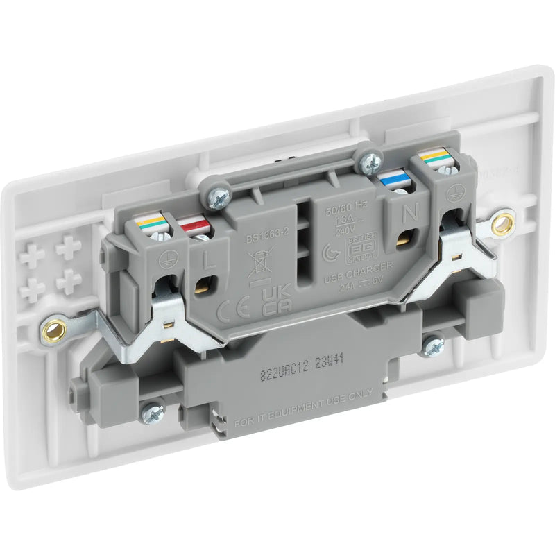 BG Electrical 800 Series - Double switched single pole, with USB A + C (12W)