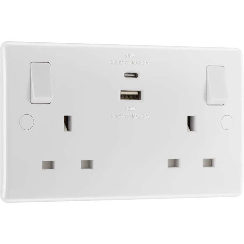BG Electrical 800 Series - Double switched single pole, with USB A + C (45W)