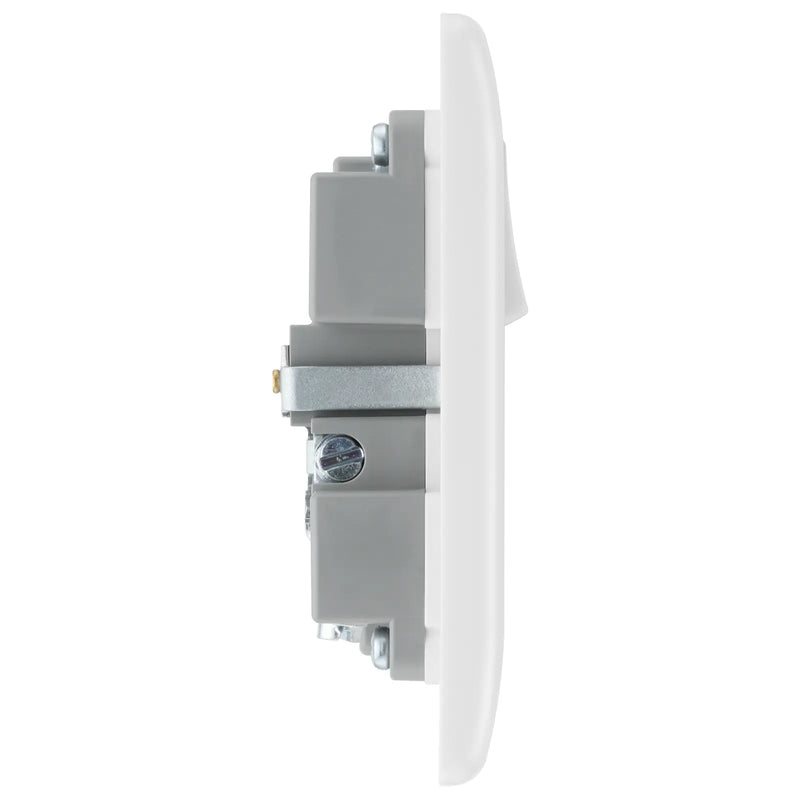 BG Electrical 800 Series - Single, switched, single pole, with 1 x USB A + 1 x USB C