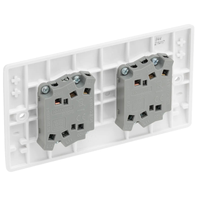 BG Electrical 800 Series - Quadruple, 2 way switch