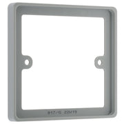 BG Electrical 800 Series - Single, 10mm square spacer