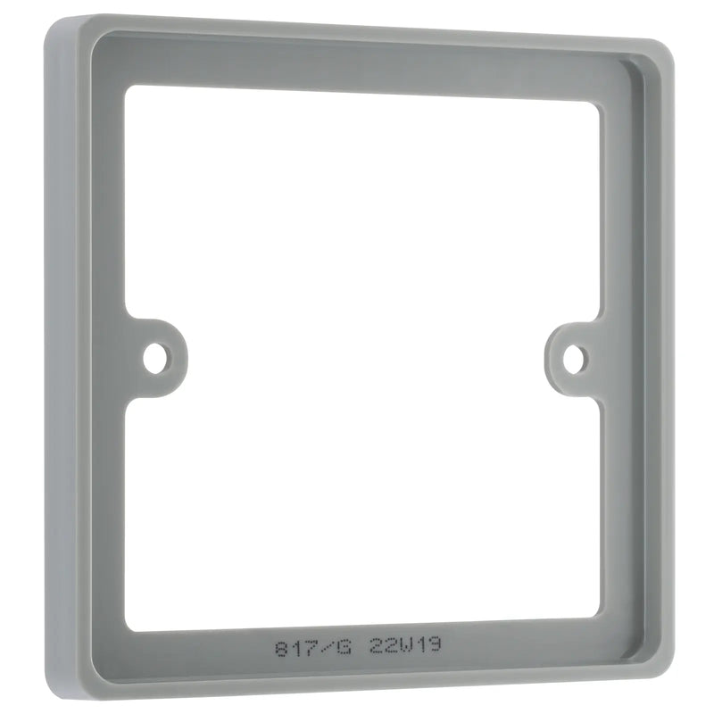 BG Electrical 800 Series - Single, 10mm square spacer