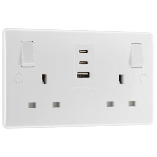 BG Electrical 800 Series - Double, switched, single pole, with 1 x A and 2 x C type USB (30W)